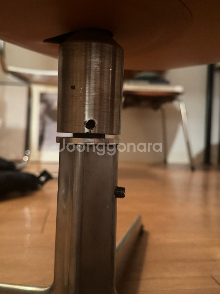 프리츠한센 스완체어 정품 레더 꼬냑 컬러 1960년대 빈티지--4