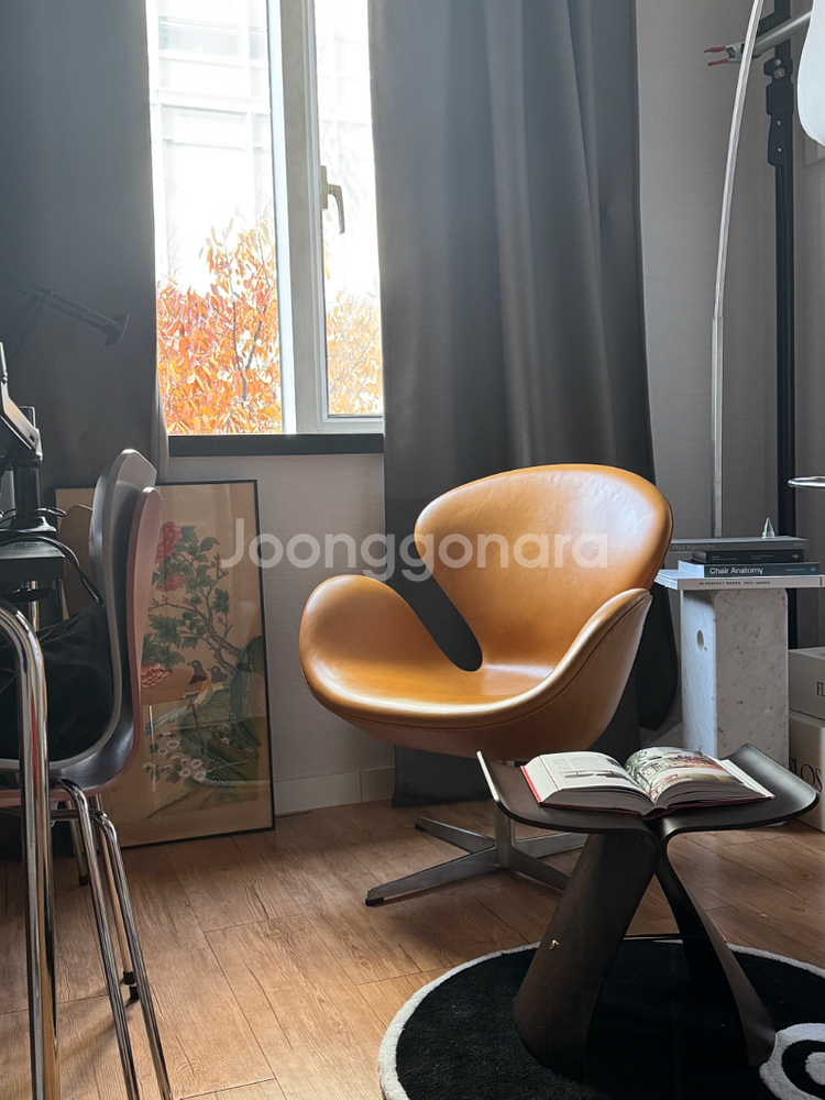 프리츠한센 스완체어 정품 레더 꼬냑 컬러 1960년대 빈티지--6