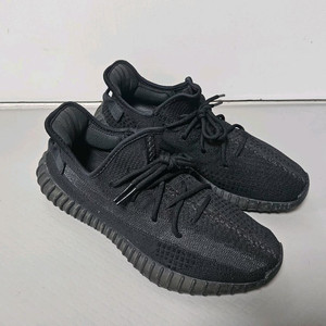 아디다스 이지부스트 350 V2 트리플 블랙 270mm