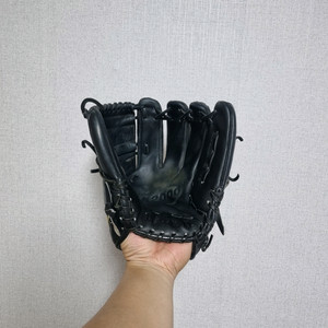 윌슨 A2000 커쇼 투수글러브