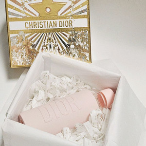 디올 핑크 텀블러 (딸기우유색)