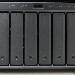 시놀로지 DS1813+ 8베이 NAS 24TB