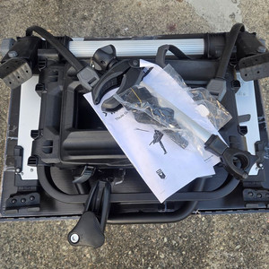 툴레 아웃웨이 플랫폼993 후미형 자전거캐리어 신동품