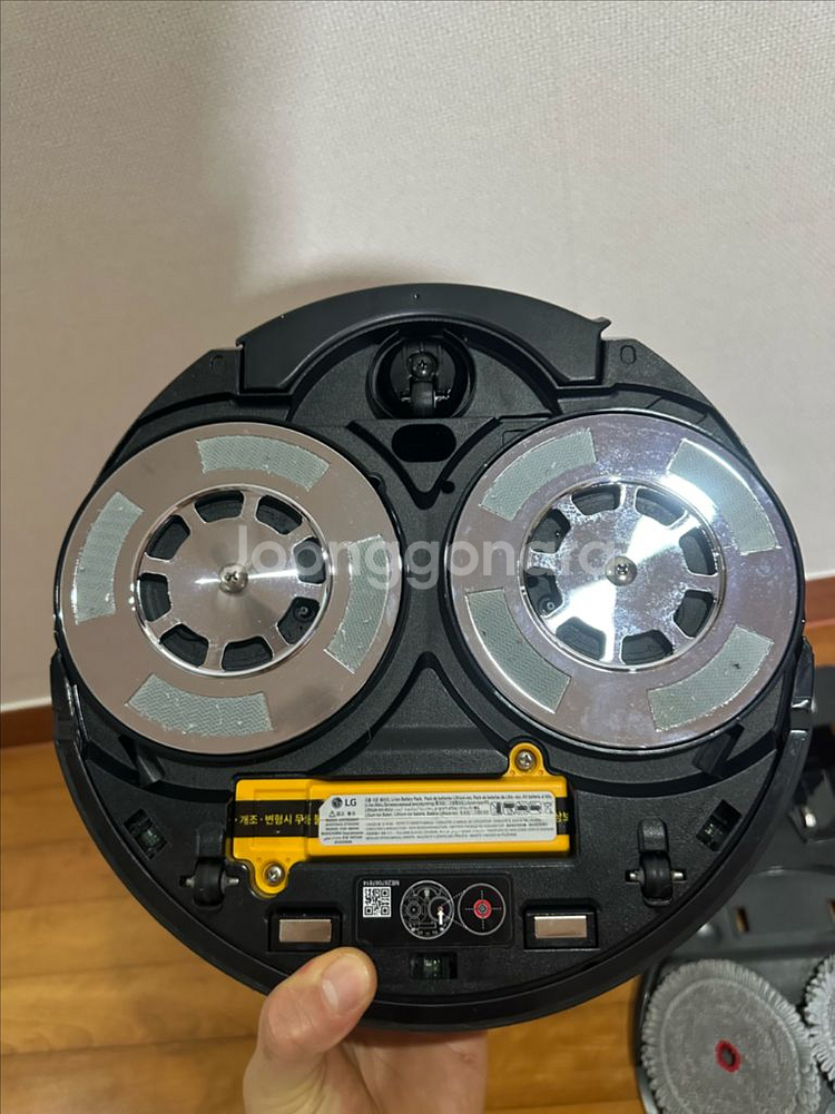 LG 코드제로 M9 물걸레 청소기--1