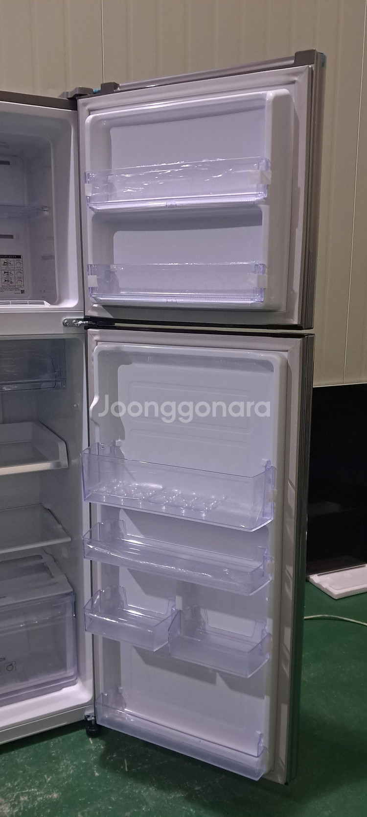 1607 삼성 255L 2도어냉장고(메탈)--5