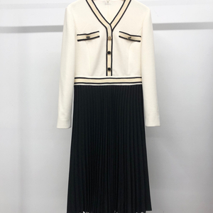 쥬크 브이넥 플리츠 원피스 55