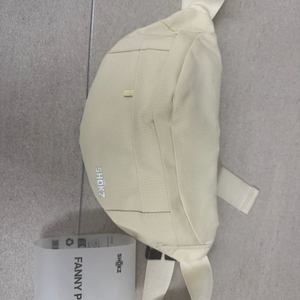 샥즈 페니백(힙색) 아이보리 새상품