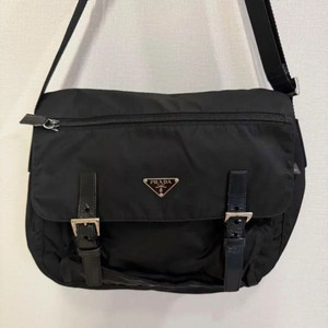 정품 프라다 블랙 포코노 나일론 원포켓 크로스백 메신저백 숄더백