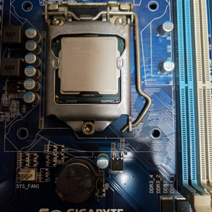 7세대 2600 인텔 CPU + GA-P67 메인보드 세트