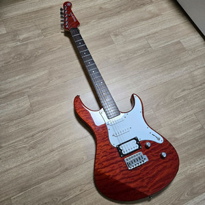 야마하 일렉기타 퍼시피카 PAC212VQM