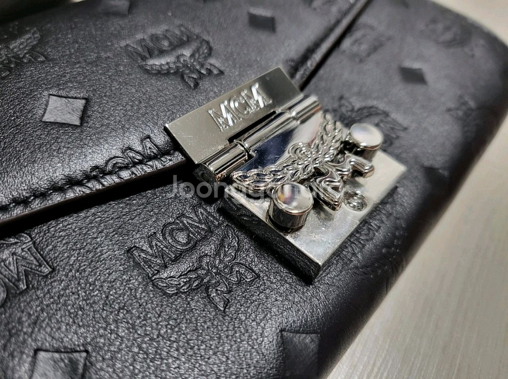 MCM 여성용 체인 클러치백 지갑--1