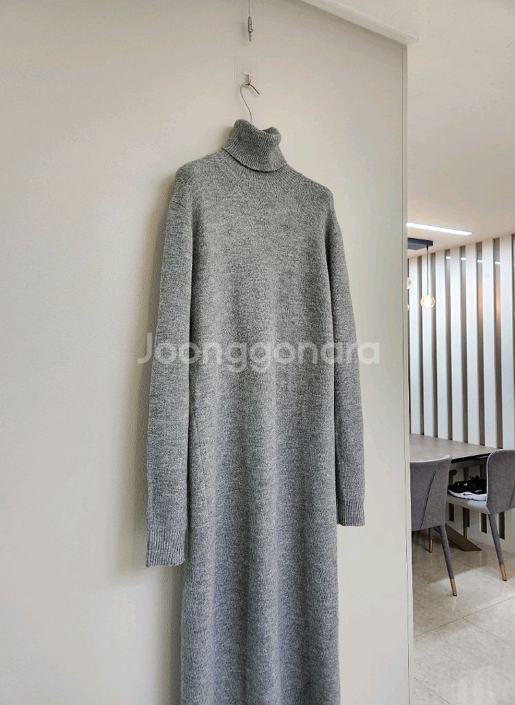 자라 터틀넥 니트 롱원피스 M사이즈--3