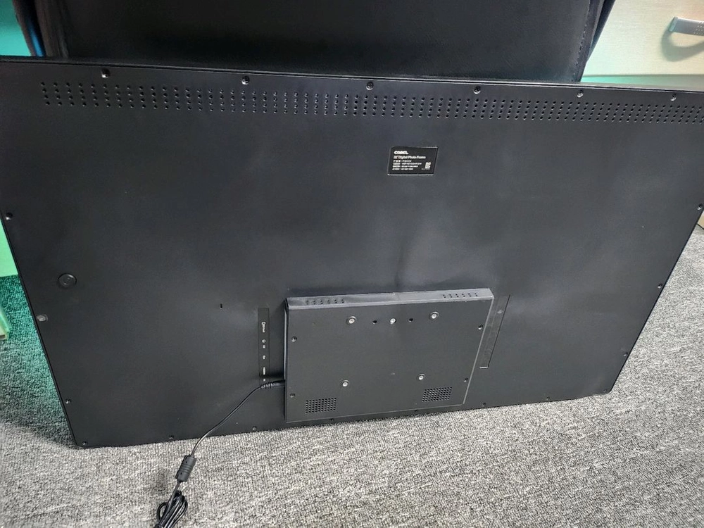 카멜.32인치 풀HD LED 디스플레이 이미지