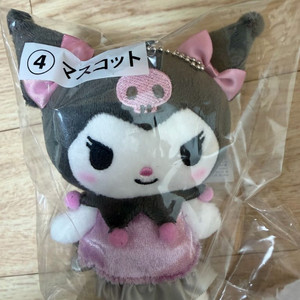 쿠로미 20주년 쿠지 4등상 키링인형 팝니다