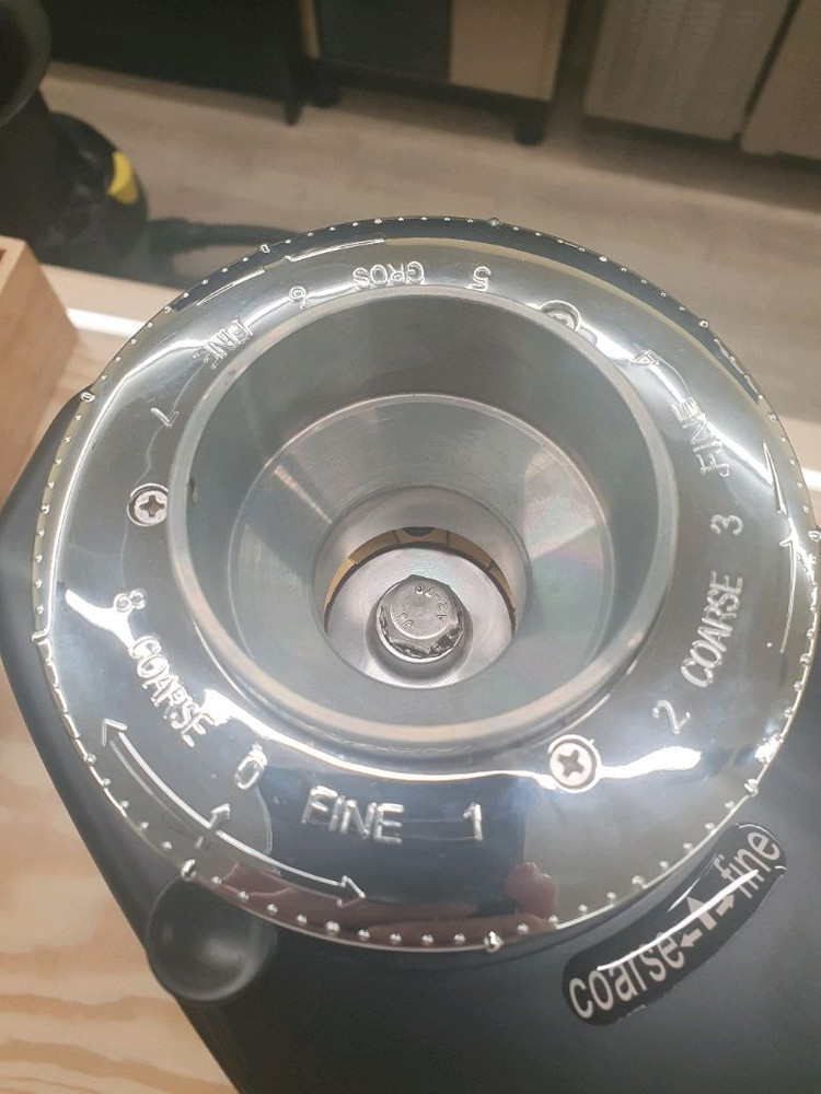 EXIT 커피 그라인더 이미지