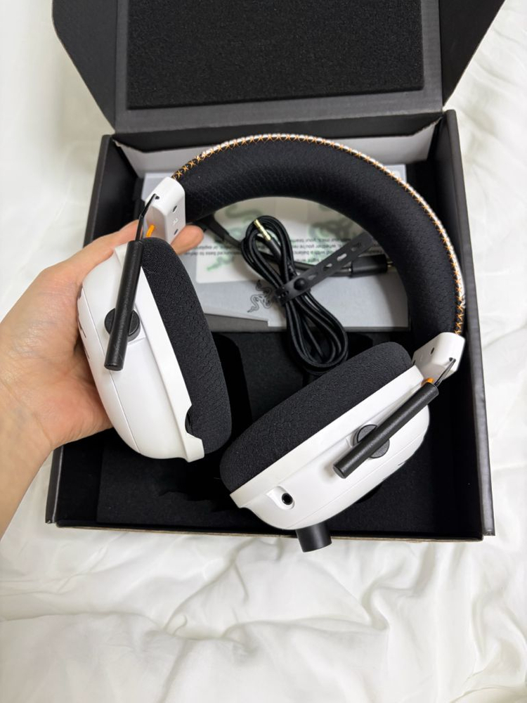 레이저 블랙샤크 V2 Pro Siege 스페셜 에디션 무선헤드셋 이미지