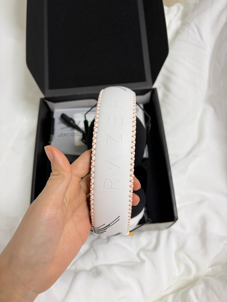 레이저 블랙샤크 V2 Pro Siege 스페셜 에디션 무선헤드셋 이미지