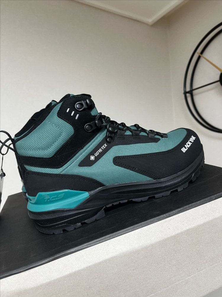 [새상품] 블랙야크 GUIDE GTX#1 등산화 265mm--2