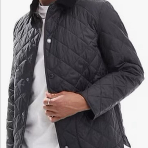 (새상품) 바버 린드필드 퀼팅 블랙 S사이즈 팝니다.