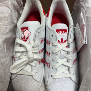 미착용/ 아디다스 슈퍼스타 화이트 러쉬 레드 235