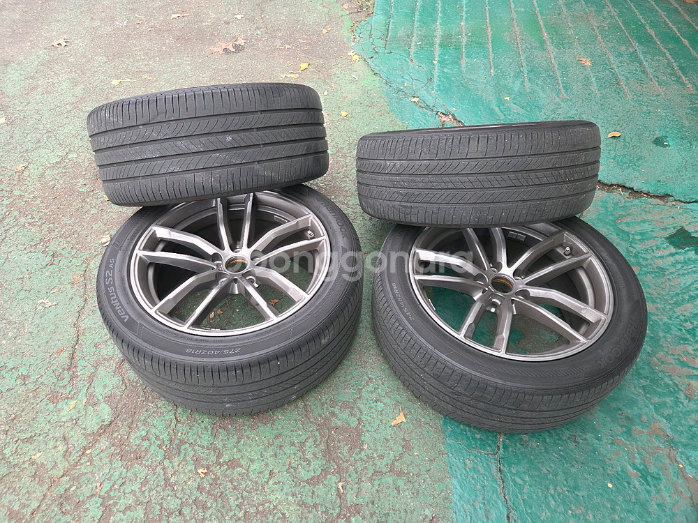 BMW G30 662M 18인치 휠 타이어 팝니다.--5
