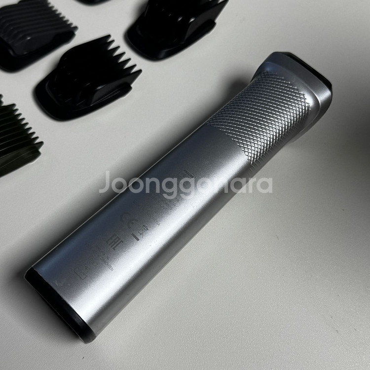 필립스 멀티그루머 시리즈 7000 헤어 클리퍼 올인원 트리머 MG7710 바리깡 팝니다.--2