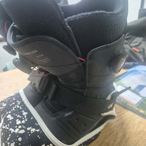 니데커 알타이 260 스노우보드 부츠