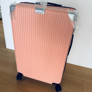 28인치캐리어 편도단1회사용(캐리어커버 씌워서 새것상태)