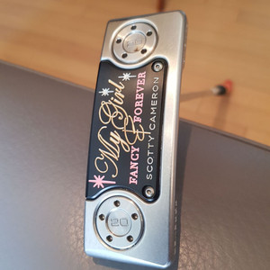 정품 스카티카메론 한정판 마이걸16 34인치 퍼터 싸게 판매해요.