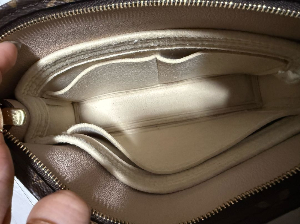 루이비통 포쉐트 토일렛26--2