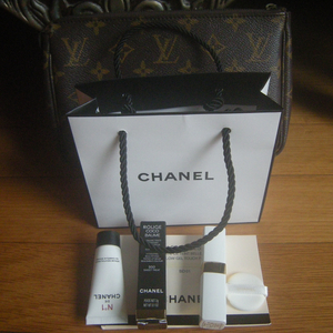 샤넬립스틱930/여성구두 유동화 지갑 가방 악세사리 향수 화장품 요가 헬스 러닝조깅여행 캠핑 아디다스 아이폰 애플