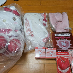 헬로키티 키티 산리오 겨울 윈터 아타리 쿠지 이미지