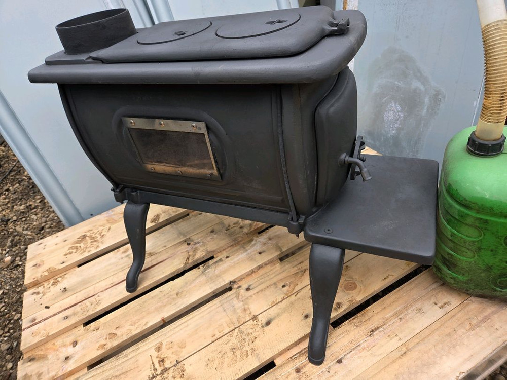 원목 화목난로 이미지