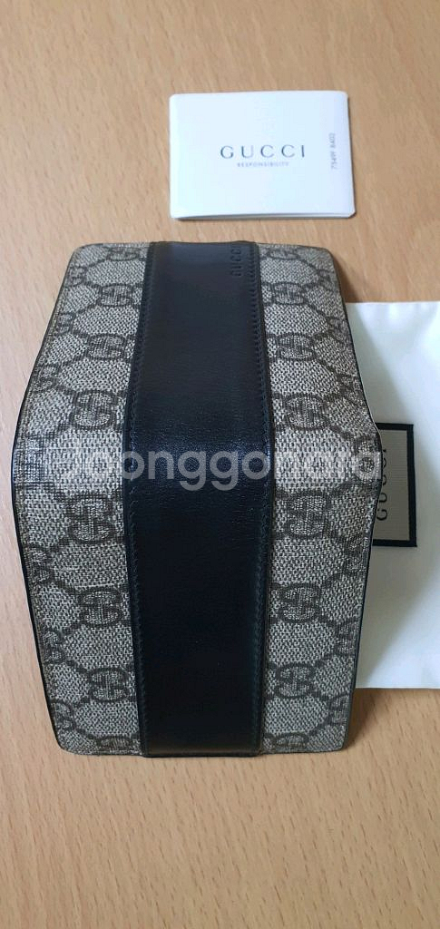 구찌 에덴 반지갑 정품S급(감정O)프라다루이비통디올고야드샤넬셀린느보테가생로랑버버리발렌시아가--3