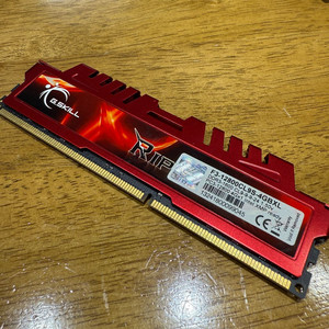 지스킬 메모리 DDR3 4GBXL 2개