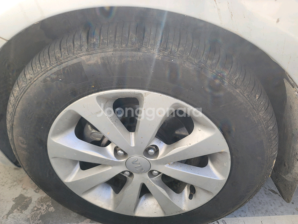 올10월에구입한18인치 순정 알로이 휠타이어 세트--1