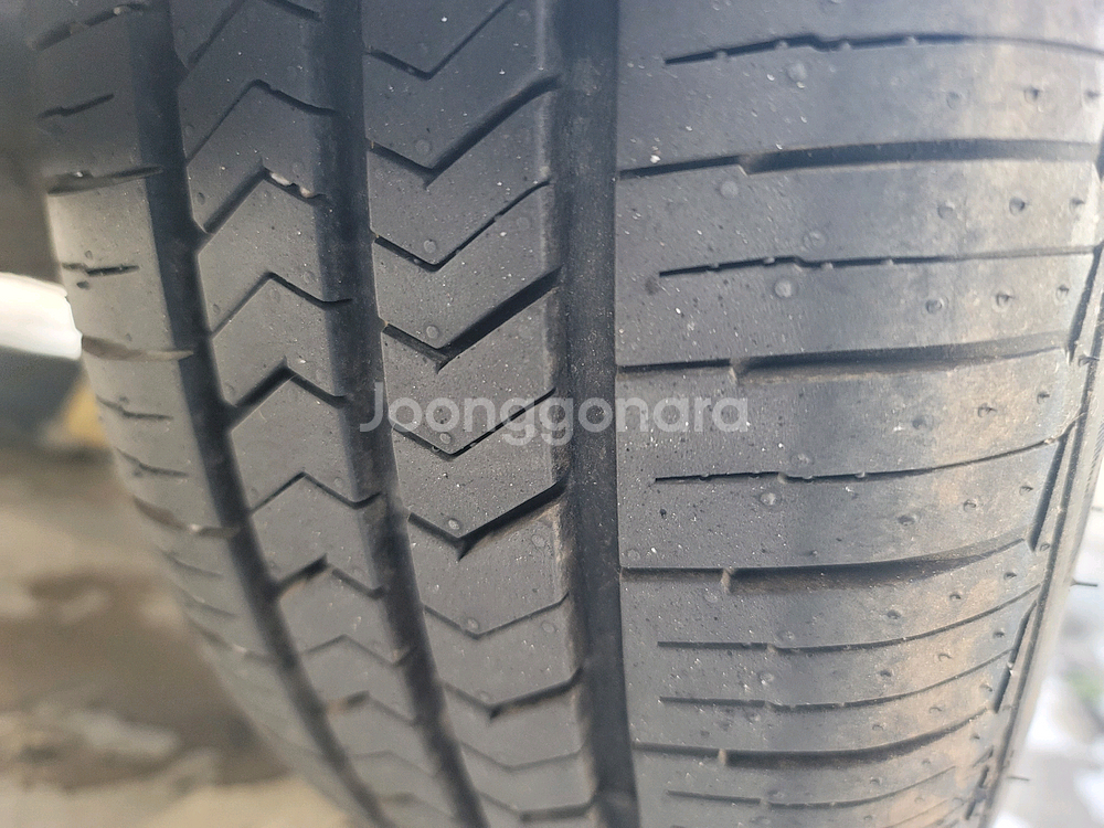 올10월에구입한18인치 순정 알로이 휠타이어 세트--2