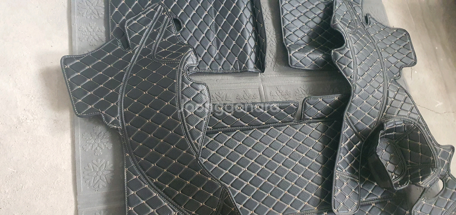 제네시스 GV70 트렁크 차박매트.--2