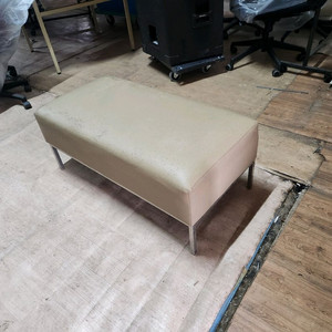 모듈형 베이스 스툴