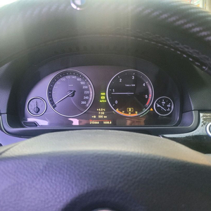 BMW F10 520d블루투스 내비게이션.선루프.후방카메라