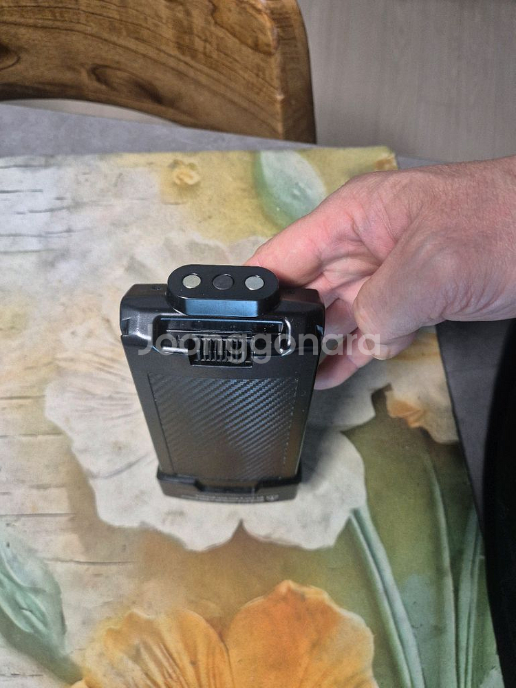 [정품] 쿠쿠 파워클론 무선청소기 배터리 상태좋고 작동잘됩니다--6