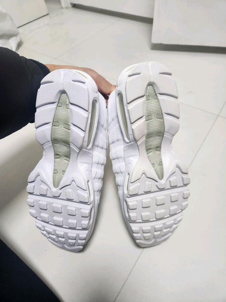 나이키 에어맥스95 운동화 260--4