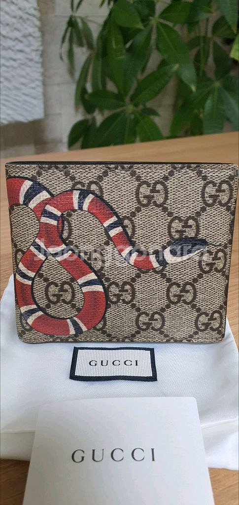 구찌 스네이크 반지갑 정품S급(감정O)프라다루이비통디올고야드샤넬셀린느보테가생로랑버버리발렌시아가--1