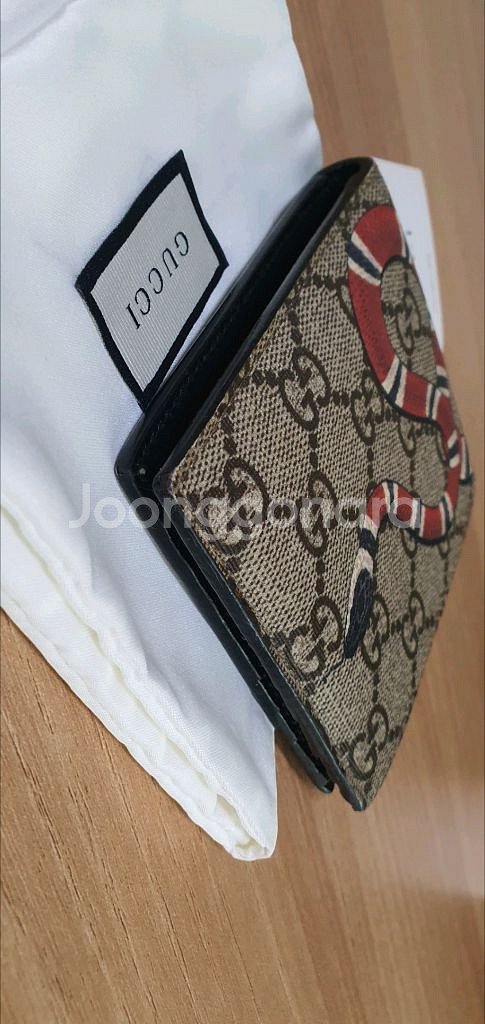 구찌 스네이크 반지갑 정품S급(감정O)프라다루이비통디올고야드샤넬셀린느보테가생로랑버버리발렌시아가--4