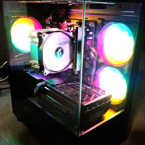 게이밍 컴퓨터 본체 라이젠 9600x, rtx 5060 신품 팔아요