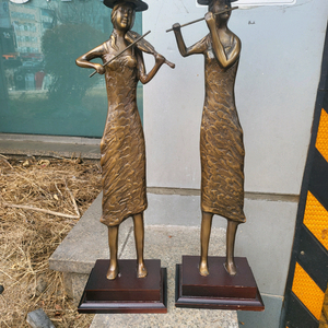 황동연주상(높이 50cm)팝니다