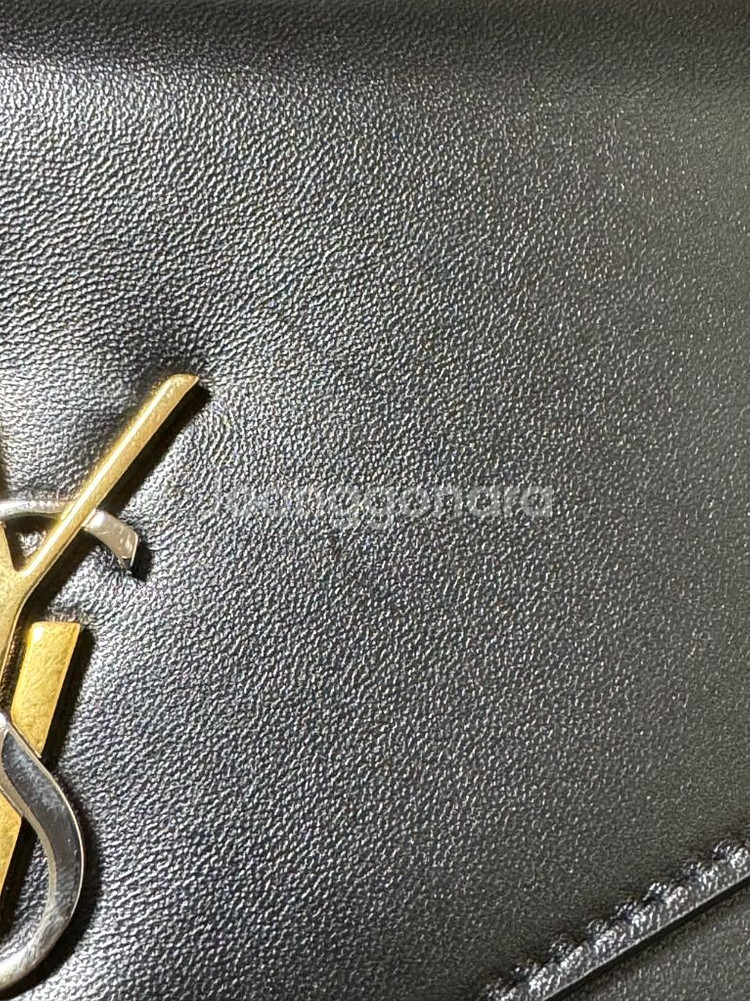 생로랑 카산드라 클러치백--5