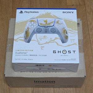 PS5 듀얼센스 고스트 오브 씨티 한정판 미사용 단순개봉