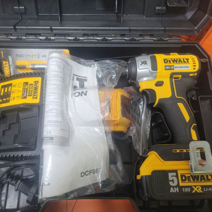 디월트 dcf887 임팩드라이버