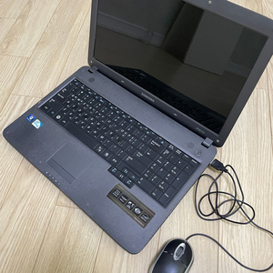 구형 삼성노트북 NT-R530 정상작동